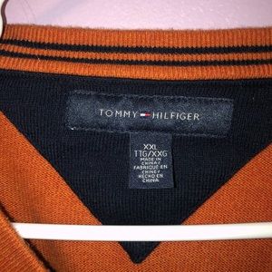 burnt orange genuine Tommy Hilfiger sweater